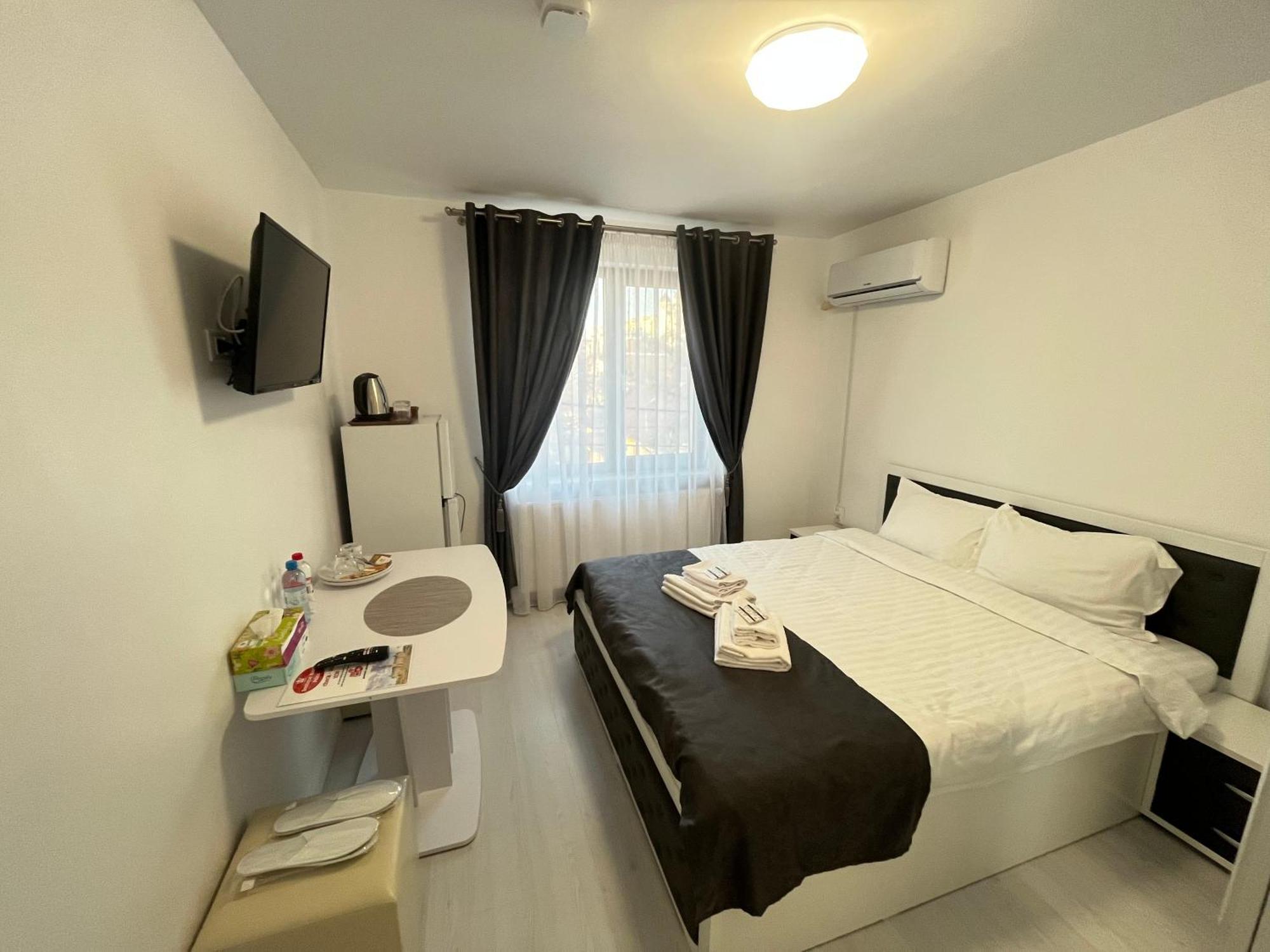 Hotel Palas Grand View Iasi Exteriör bild
