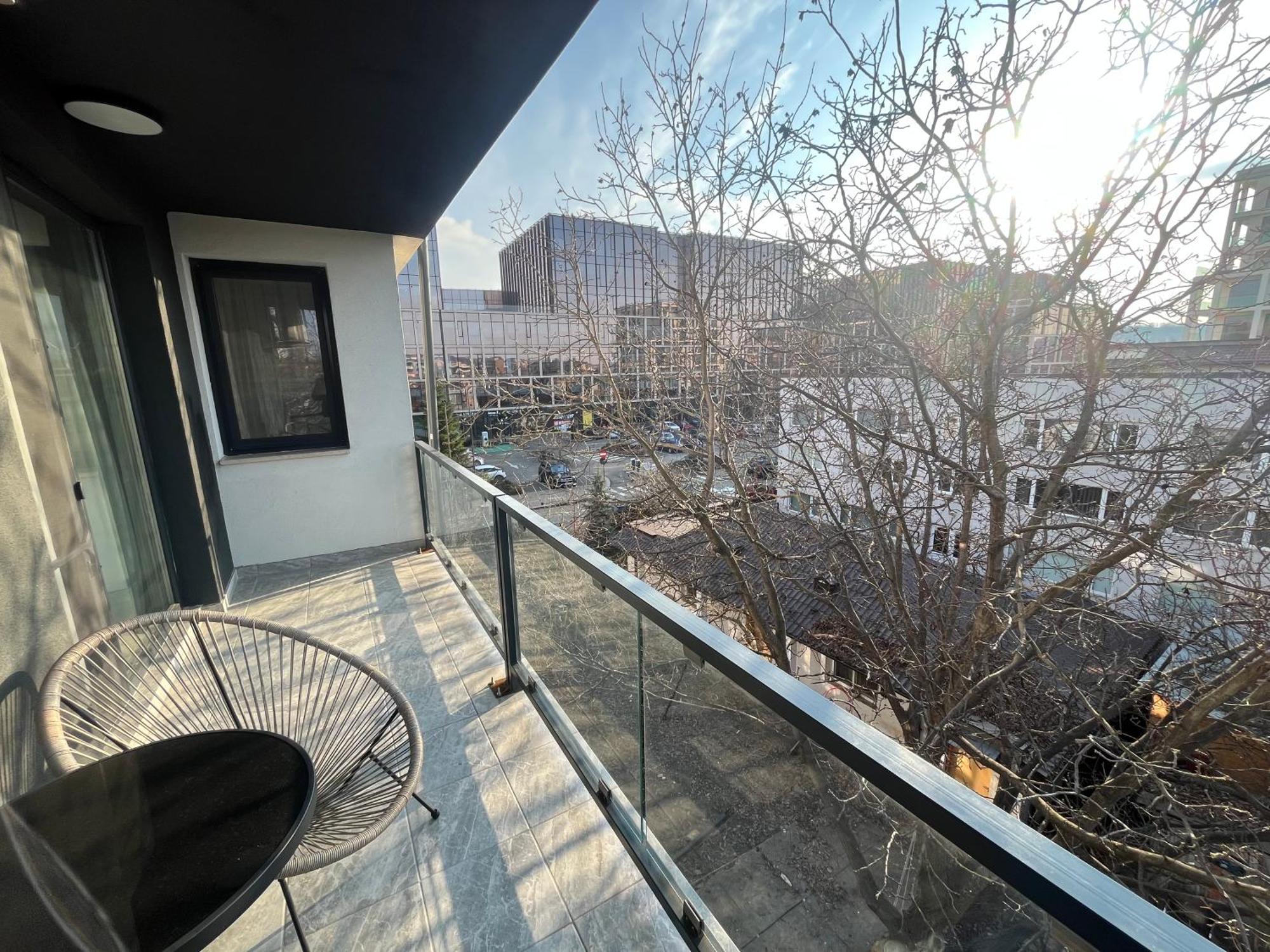 Hotel Palas Grand View Iasi Exteriör bild