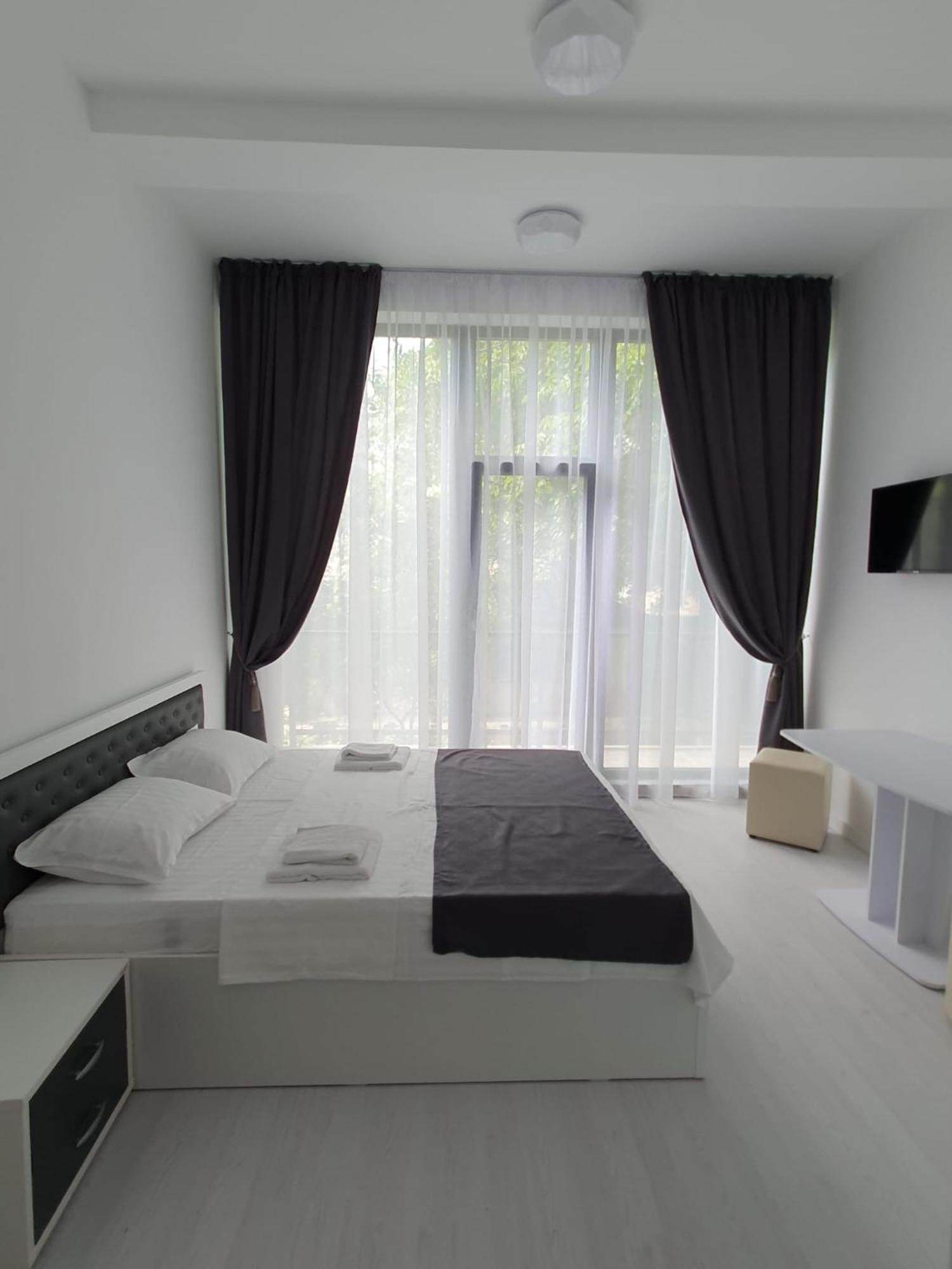 Hotel Palas Grand View Iasi Exteriör bild