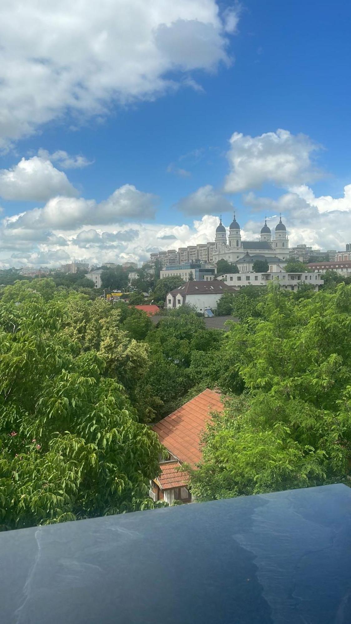 Hotel Palas Grand View Iasi Exteriör bild